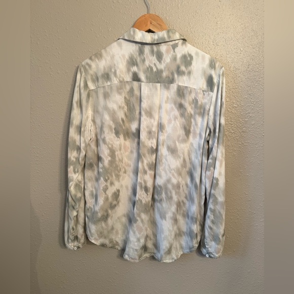 Cloth and Stone Anthropologie Water Color Button Down Blouse Medium - Picture 5 of 7